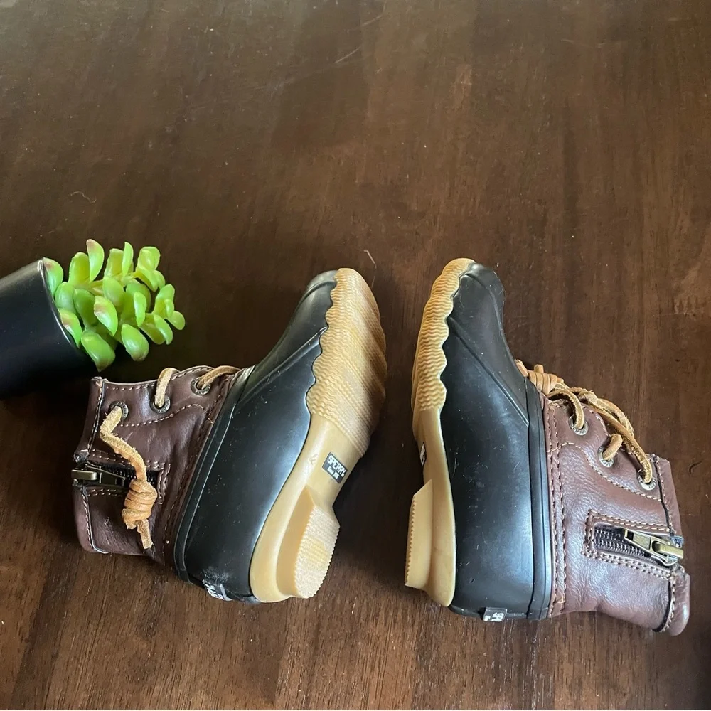 Sperry Saltwater Duck Boots 6